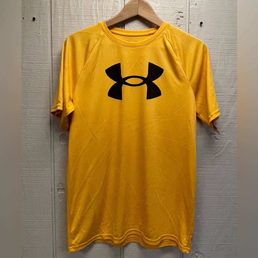 Boy’s Under Armour T-shirt